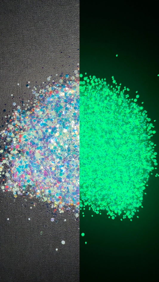 Glitter 26 Glow in the Dark