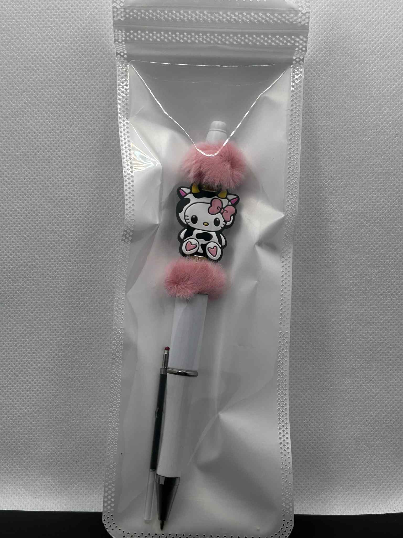 Hello Kitty Cow Pen